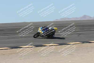 media/Oct-13-2025-Moto Forza (Mon) [[a66d839500]]/3-B Group/Session 2 (Bowl)/